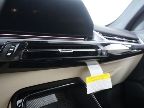 Used 2025 BMW X1 xDrive28i image 19