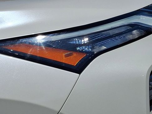 Certified 2023 Nissan Rogue SV w/ SV Premium B Package AWD/4WD image 9