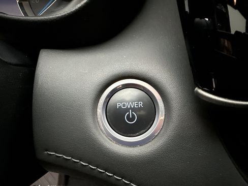 Used 2024 Toyota Highlander XLE image 21