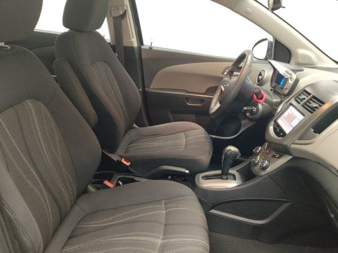 Used 2016 Chevrolet Sonic LT image 21