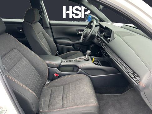 Certified 2024 Honda HR-V Sport image 15