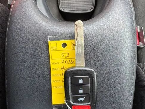 Used 2016 Honda HR-V LX image 21