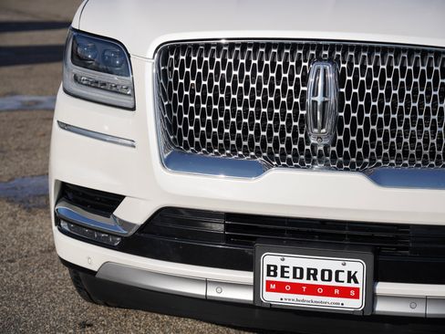 Used 2019 Lincoln Navigator Reserve w/ Cargo Package image 9