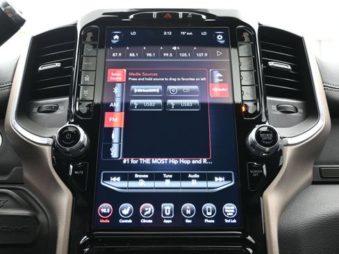 Used 2019 RAM 2500 Laramie AWD/4WD image 33
