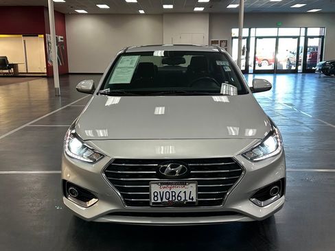 Used 2021 Hyundai Accent Limited image 9