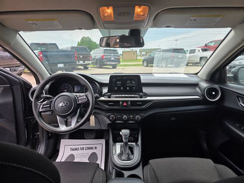 Used 2020 Kia Forte LXS FWD image 12