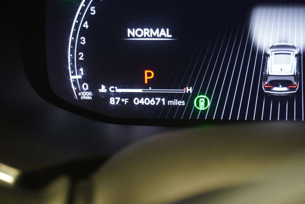 Used 2023 Acura MDX w/ Technology Package FWD image 30