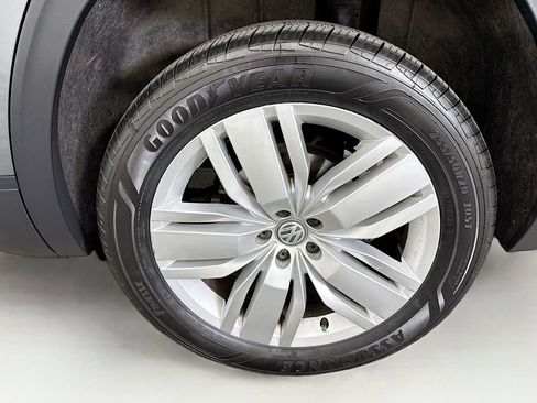 Used 2019 Volkswagen Atlas SE w/ Towing Package image 30