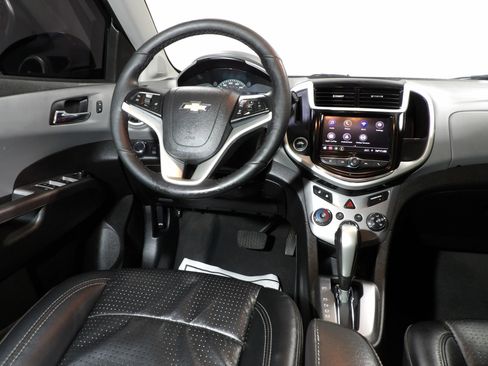 Used 2020 Chevrolet Sonic Premier FWD image 11