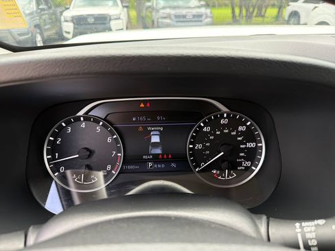 Used 2024 Nissan Frontier SV RWD image 21