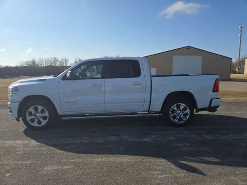 Used 2025 RAM 1500 Big Horn AWD/4WD image 3