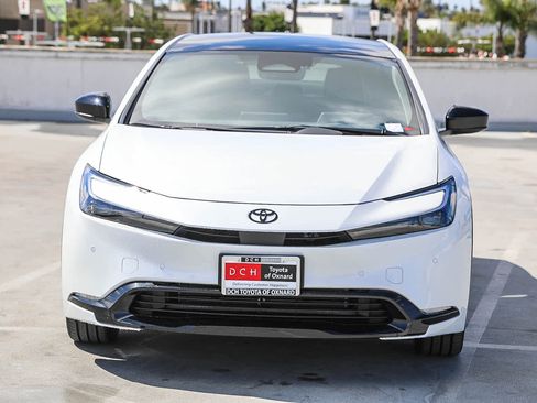 New 2026 Toyota Prius Plug-In Hybrid image 3