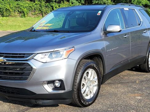 Used 2021 Chevrolet Traverse LT w/ LPO, Floor Liner Package AWD/4WD image 3