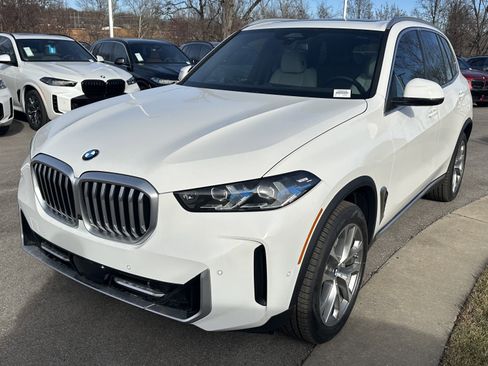 Used 2026 BMW X5 xDrive40i w/ Premium Package AWD/4WD image 5