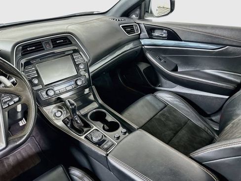 Used 2023 Nissan Maxima SR w/ Sport Mat Group FWD image 28