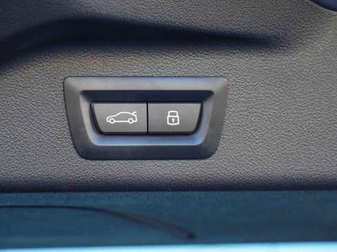 Certified 2025 BMW X7 M60i image 41