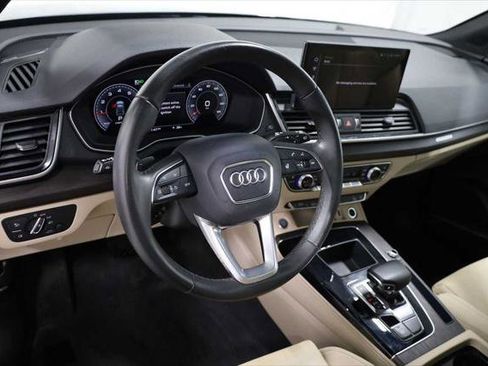 Used 2023 Audi Q5 2.0T Premium Plus w/ Premium Plus Package AWD/4WD image 4