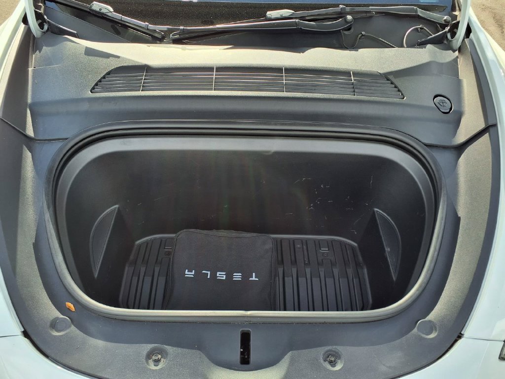Used 2022 Tesla Model Y Performance AWD/4WD image 21