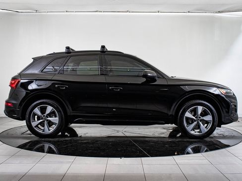 Certified 2025 Audi Q5 2.0T Premium w/ Convenience Plus Package image 6