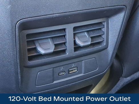 Used 2024 GMC Canyon AT4 image 15