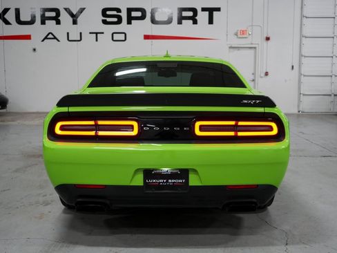 Used 2015 Dodge Challenger SRT Hellcat image 4