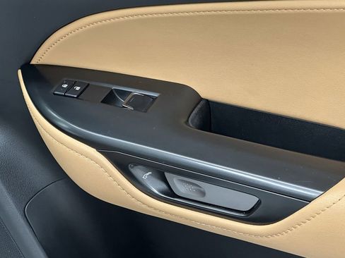 Used 2025 Lexus NX 250 FWD w/ Premium Package image 16