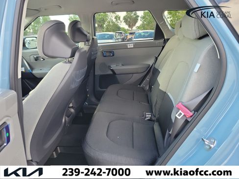 New 2027 Kia Seltos S FWD image 11