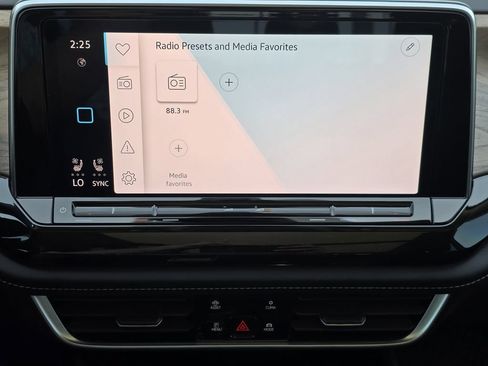 New 2026 Volkswagen Atlas SE FWD image 14