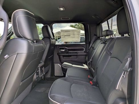 New 2026 RAM 2500 Laramie AWD/4WD image 13