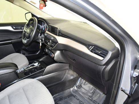 Used 2022 Ford Escape S AWD/4WD image 40