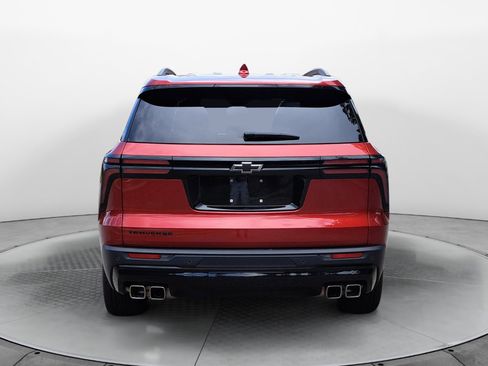 Used 2025 Chevrolet Traverse LT w/ Midnight/Sport Edition FWD image 6