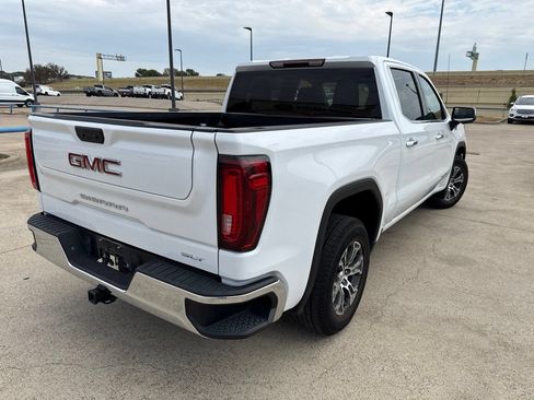 Used 2024 GMC Sierra 1500 SLT RWD image 10