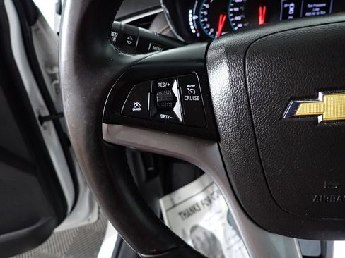 Used 2018 Chevrolet Trax LT w/ LT Convenience Package FWD image 25