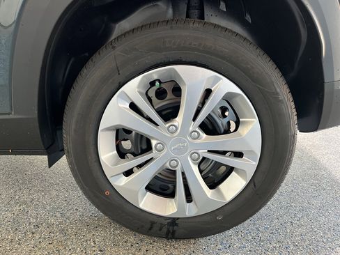New 2026 Chevrolet Trax LS image 29