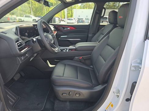 New 2026 Chevrolet Traverse Z71 w/ Driver Confidence Package AWD/4WD image 9