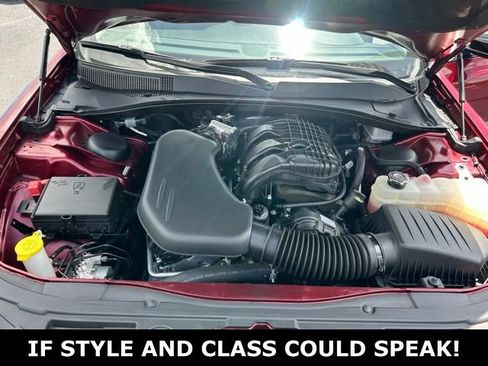 Used 2023 Chrysler 300 Touring w/ Sport Appearance Package RWD image 11