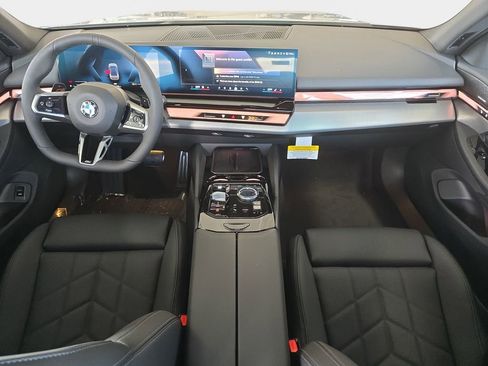 New 2026 BMW 530i w/ M Sport Package image 7