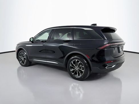Used 2026 Lincoln Nautilus Premier AWD/4WD image 7