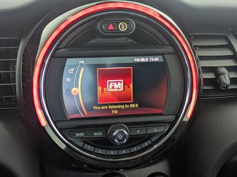 Used 2020 MINI Cooper S image 25