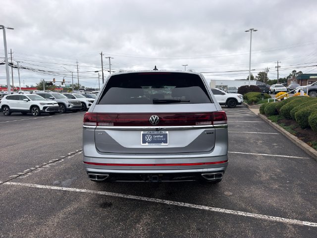 Certified 2025 Volkswagen Atlas SEL Premium R-Line AWD/4WD image 5