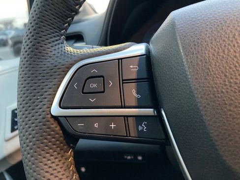 Used 2025 Toyota Sienna Limited image 15