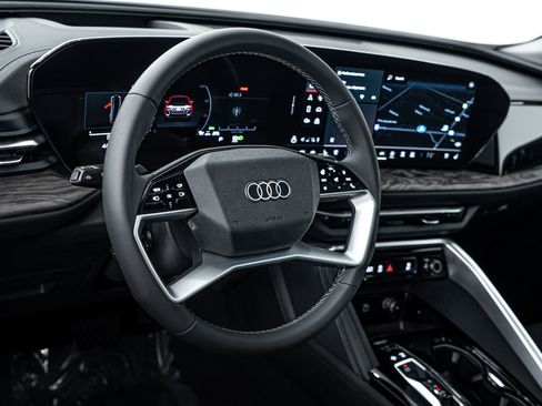 New 2025 Audi Q5 Premium Plus image 9