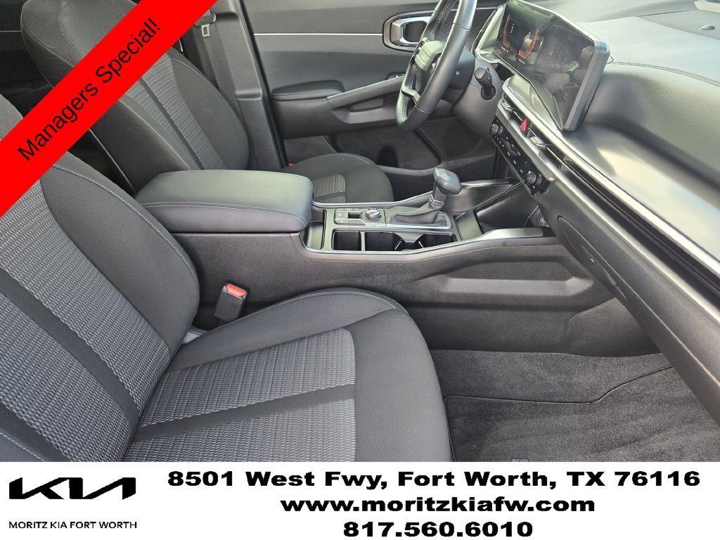 New 2026 Kia Sorento LX FWD image 11