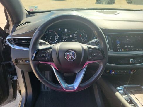 Used 2024 Buick Enclave Avenir w/ Avenir Technology Package image 18