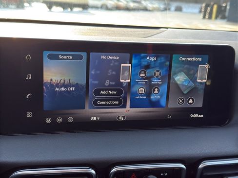 New 2026 Nissan Sentra SR image 17