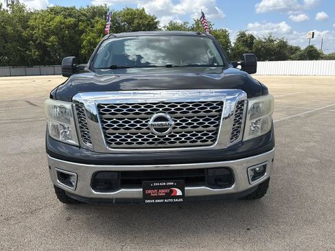 Used 2017 Nissan Titan SV AWD/4WD image 8