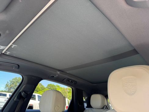 Used 2021 Porsche Cayenne AWD/4WD image 20