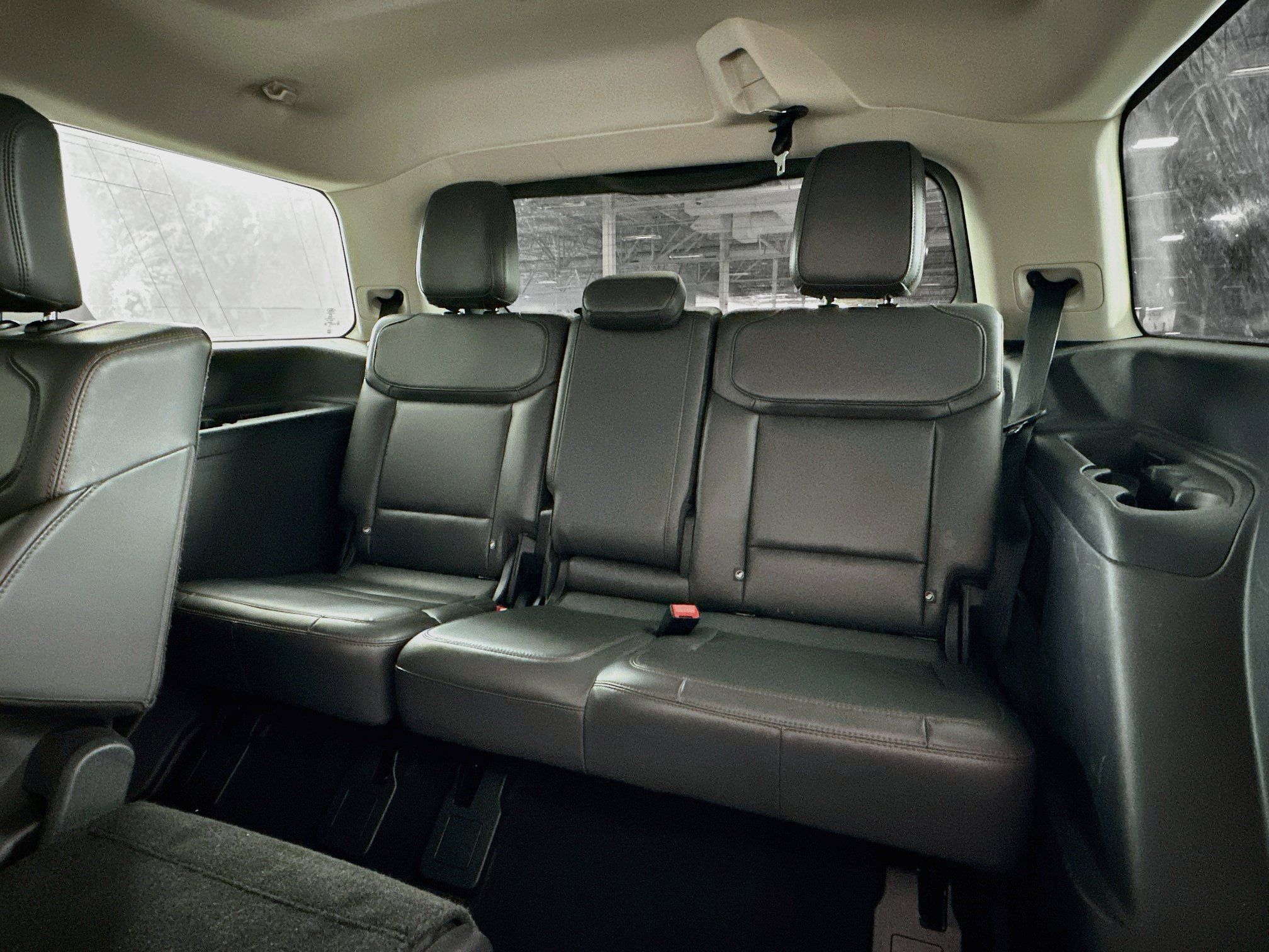Used 2025 Ford Expedition Active AWD/4WD image 31