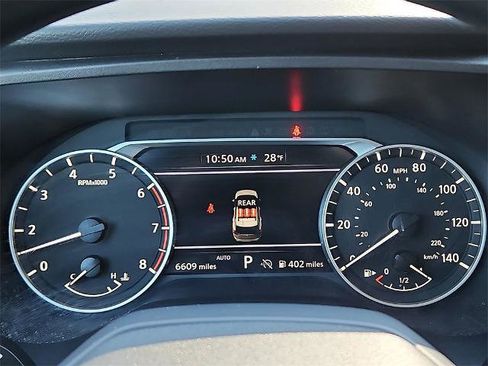 Certified 2025 Nissan Rogue S image 21