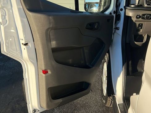 Certified 2024 Ford Transit 350 XLT image 9